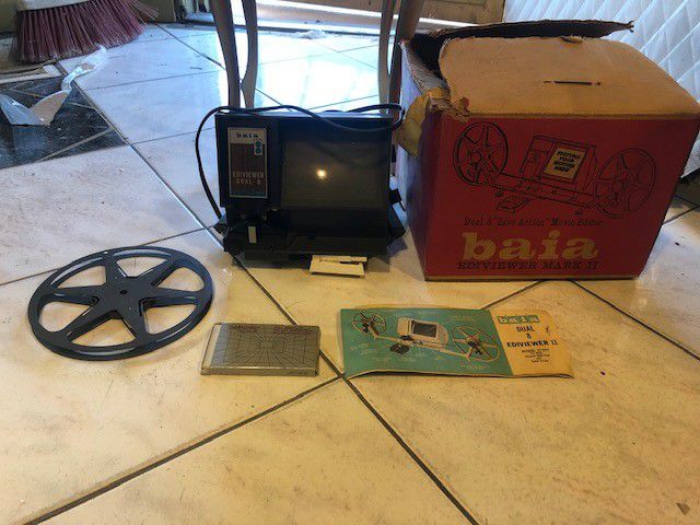 Vintage Baia Ediviewer Mark II Dual 8 Live Action Movie Editor Model 07200 For Both Regular 8mm Film and Super 8 Film with Original Box and Manual