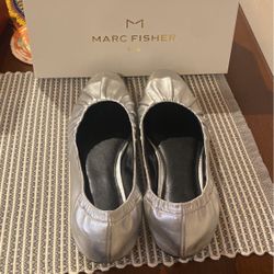 Marc Fisher Silver Flats 