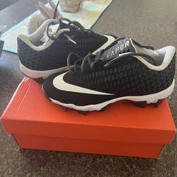 Nike Vapor Baseball Clears Sz 3.5y
