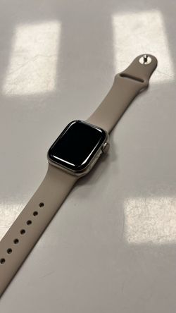 Apple Watch 8 41mm GPS only