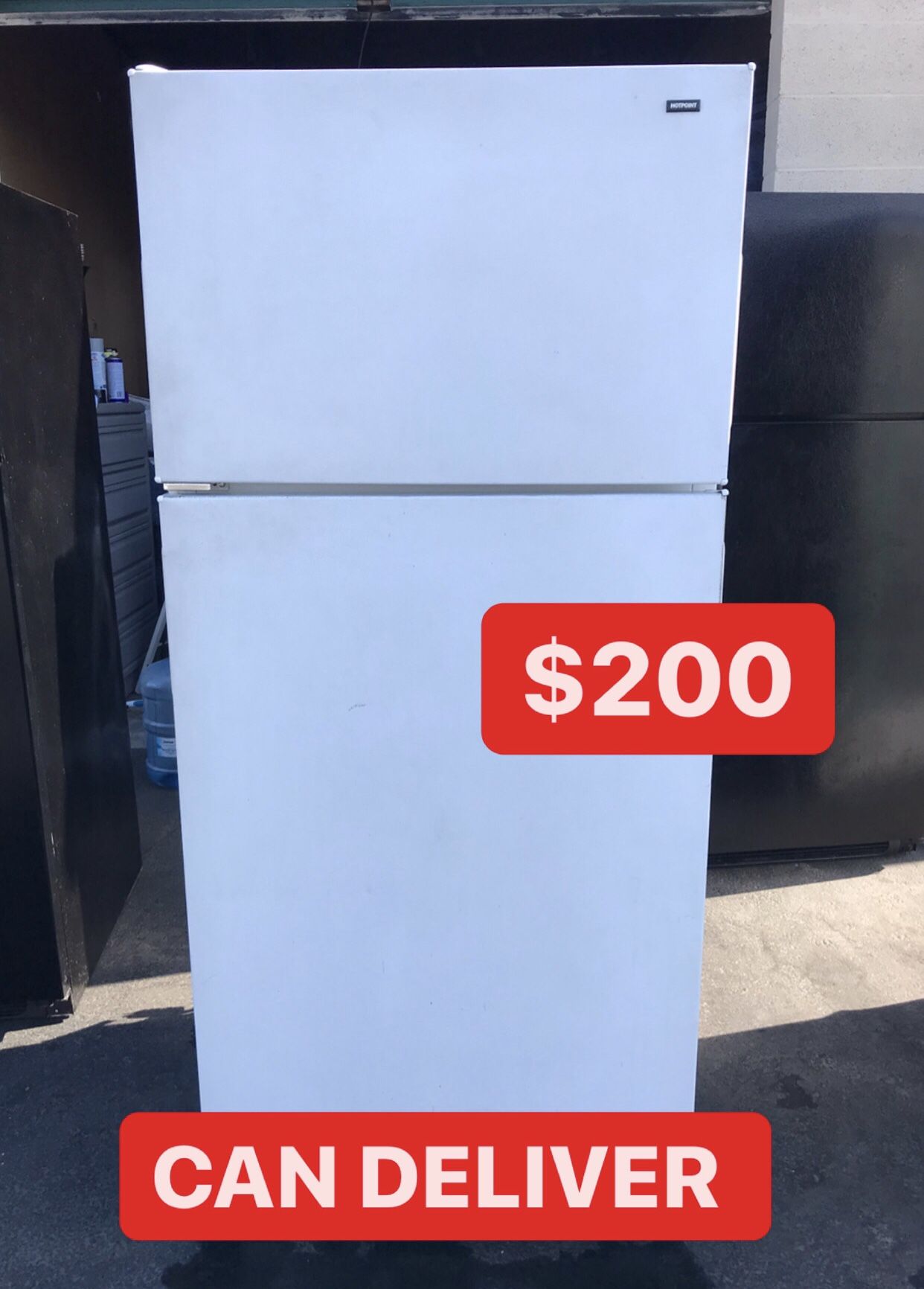 White Hotpoint Full size apartment/ garage refrigerator/ fridge! Can Deliver!