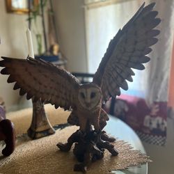 Barn Owl W/Wing Open Owl Decor Resin Garden Statue.