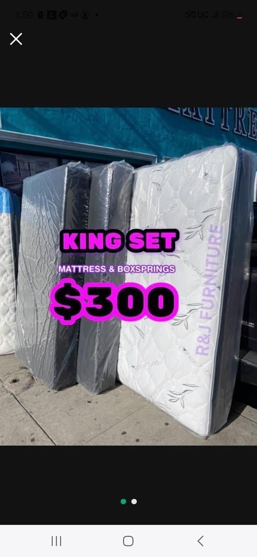 King Size Boxspring And Mattress