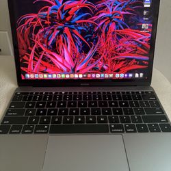 Macbook 512GB space grey
