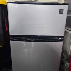 Kenmore 2-Door Compact Refrigerator