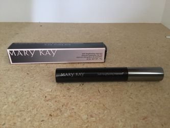 Lash lengthening mascara