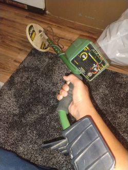 Vintage Metal detector (READ DESCRIPTION)