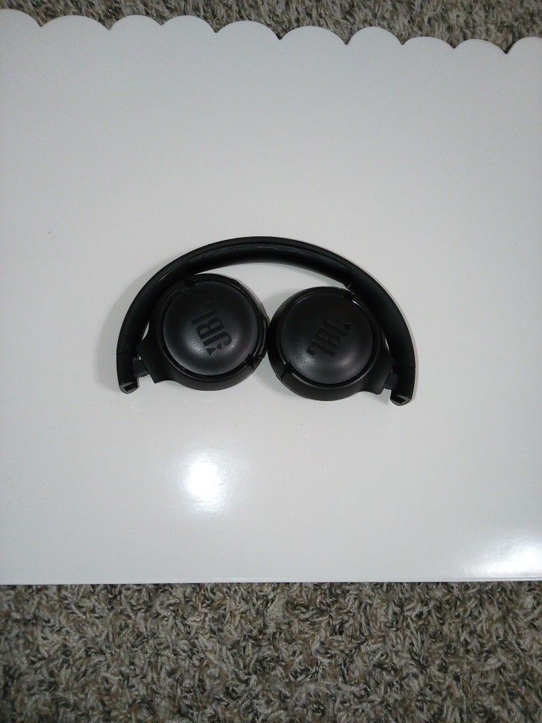 JBL 520BT Wireless (Black)