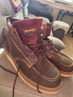 Wolverine boots soft toe
