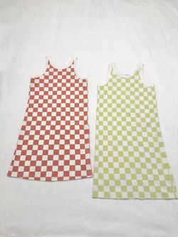 Old Navy Dresses Size L (10-12). Worn Once Great Condition 