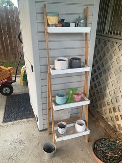 Plant stand