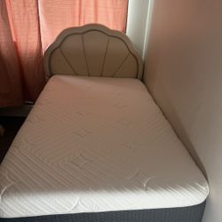 Twin Bed With Mattress 