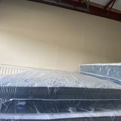 King Mattress Pillowtop Set 