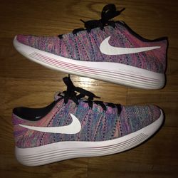 Nike Flyknit Lunarepic Low Pink Blue Cotton Candy Women Size 10.5 (Fits 9.5/10)/ Men 9 Running shoe.rare.yeezy.jordan