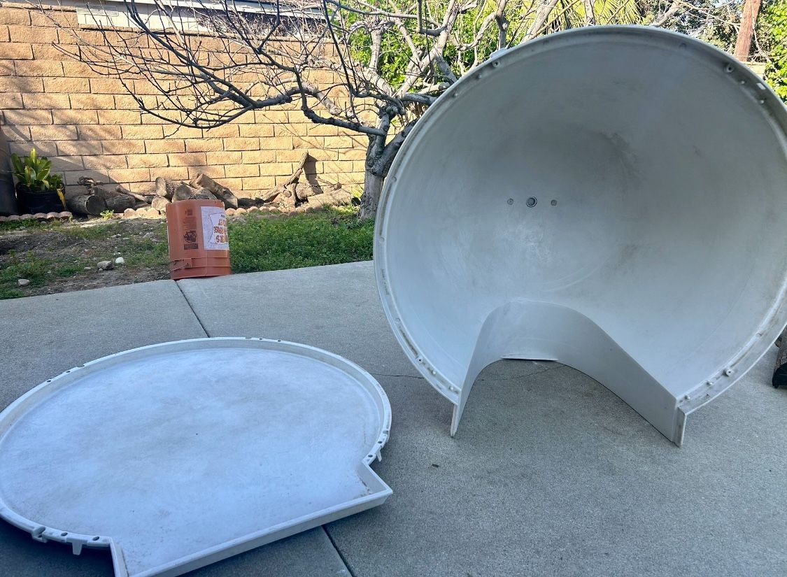 🌟$85/obo🌟 Dogloo Extra Large Plastic Dog House 30.5”H X 39”W X 39.5”D🌟PickUp/CashOnly🌟