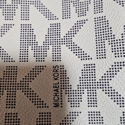 MK PURSE