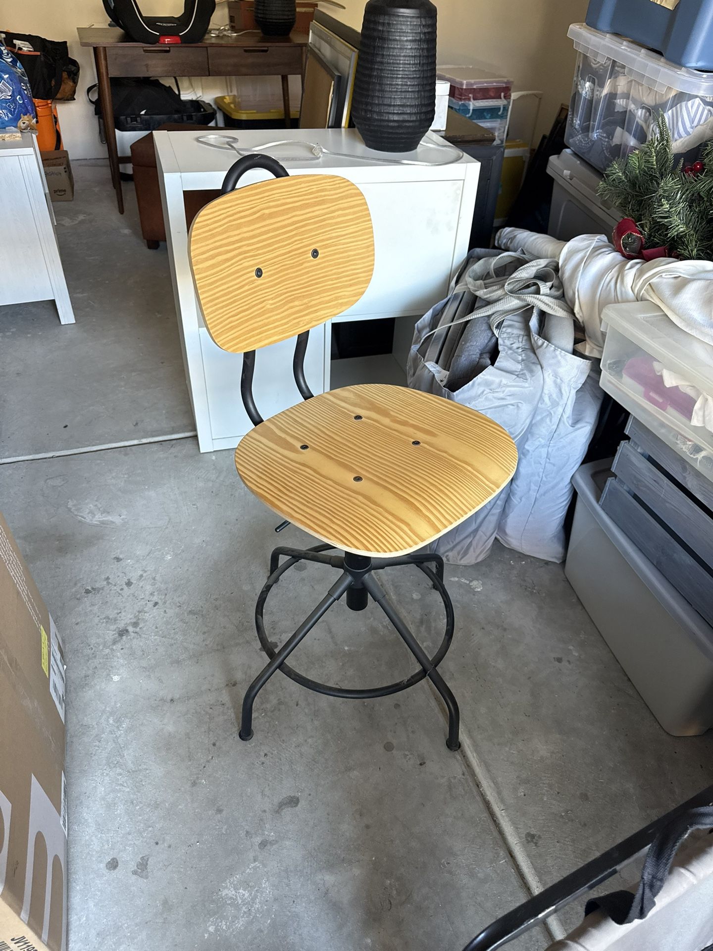 Office Chair // Wood // Adjustable