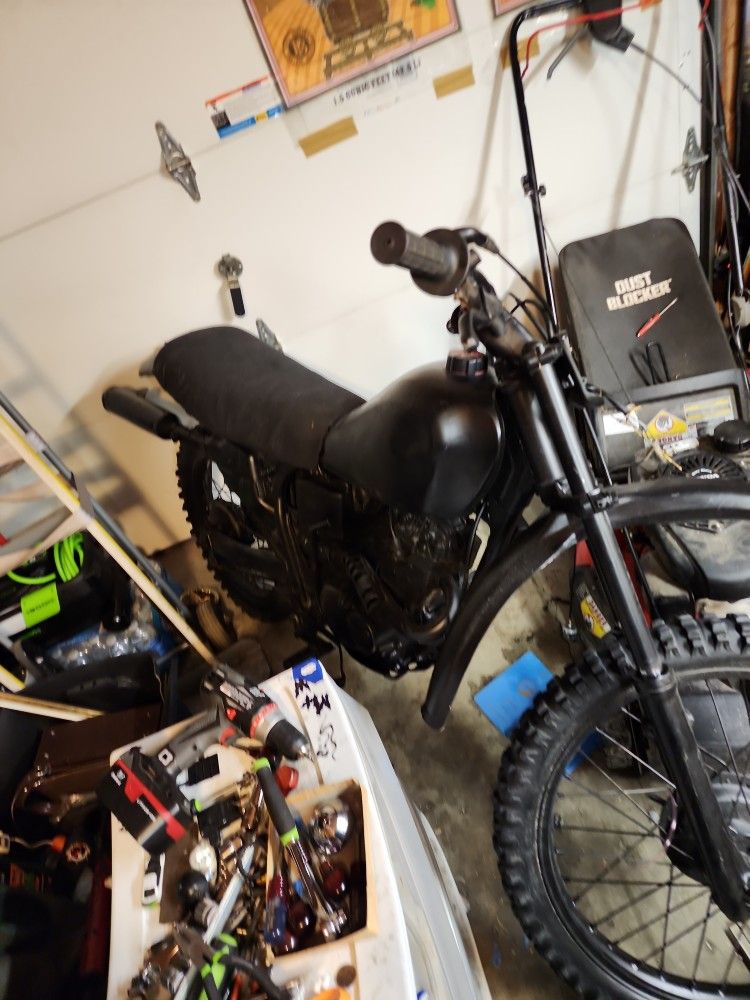 1982 Suzuki Dr125