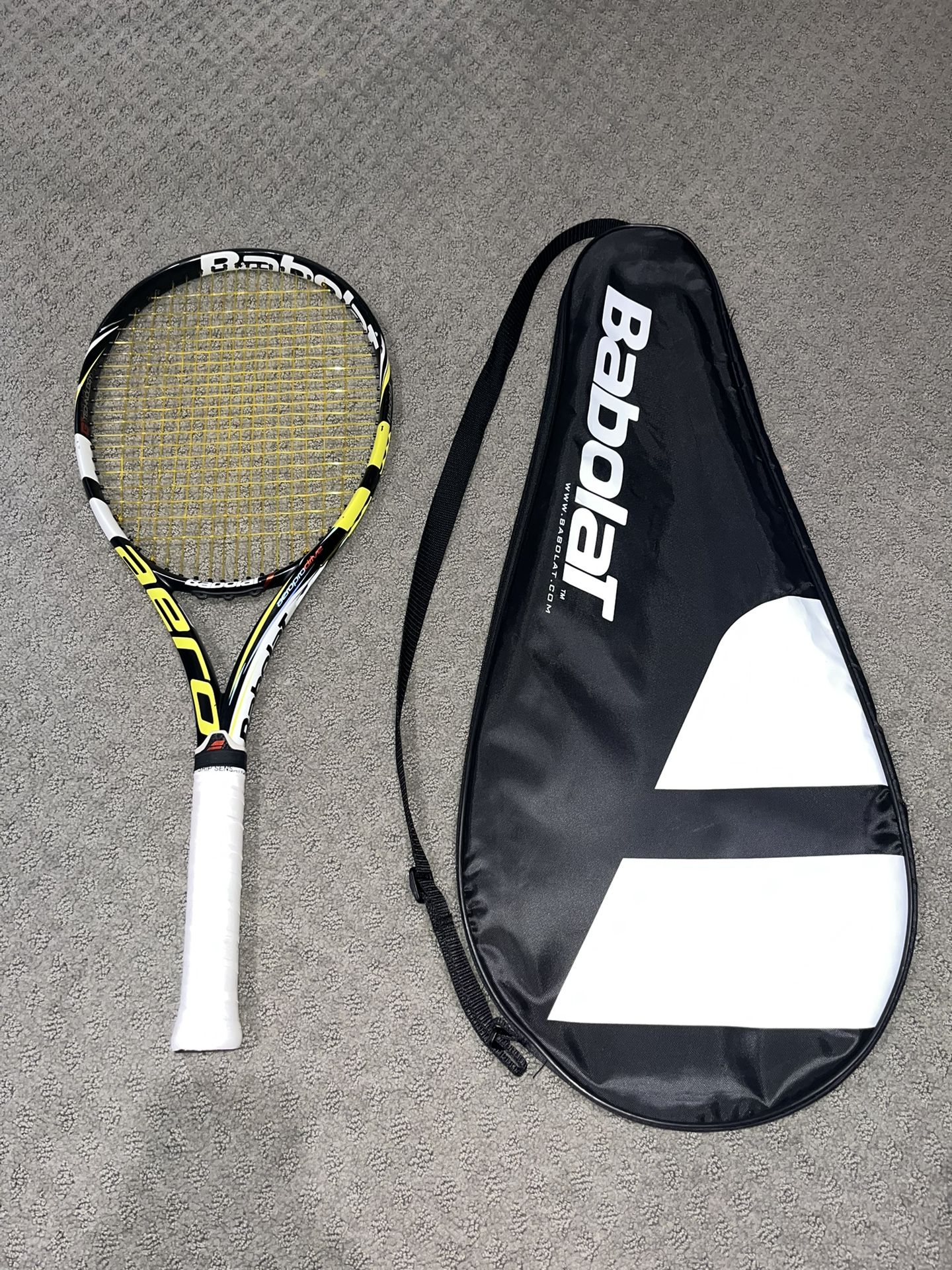 Babolat Aeropro Drive 4 3/8 Tennis Racket Raquet with case