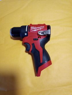 Milwaukee M12 brushless subcompact drill