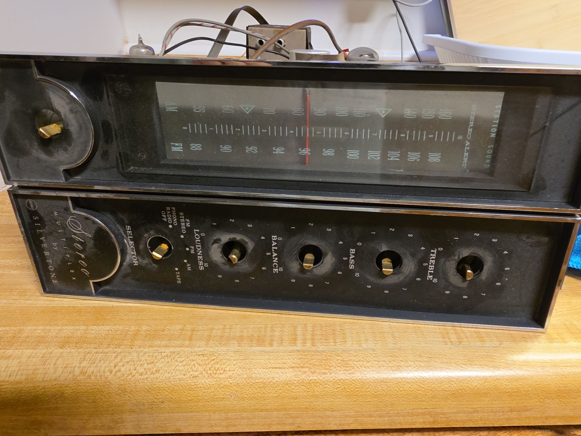 Vintage Silvertone Tube Stereo Receiver Chassis AM/FM Sears (contact info removed)1 Mid Century