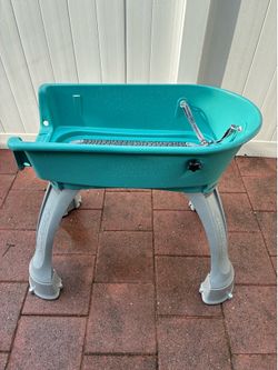 Booster Bath Elevated Dog Bathtub