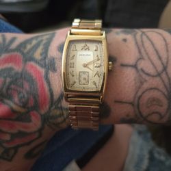 THIS IS A 1950s  LIMITED EDITION,  001/100 MADE HAMILTON FREEMASON MASONIC WATCH