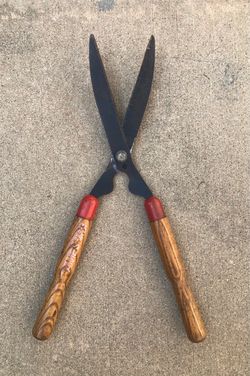 Ames Garden Hedge Shears with Wood Handles
