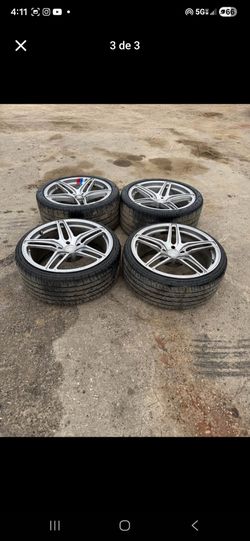 (300/30/ZR20) rear.   front 245/30/ZR20