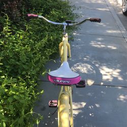 26 Huffy Cranbrook Ladies Yellow Beach Cruiser for Sale in Lake