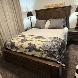 QUEEN BED FRAME