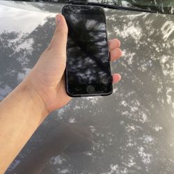 iPhone 7 32GB T-Mobile Metropcs