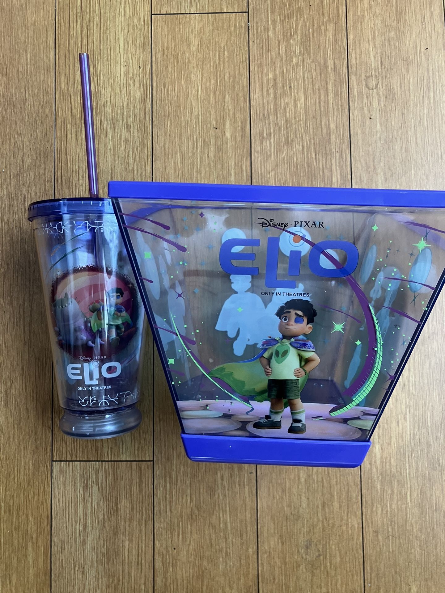 Disney Pixar Elio Light Up Popcorn And Cup