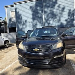 Chevy,traverse Ls,gris,6 Cilindros 3.6 