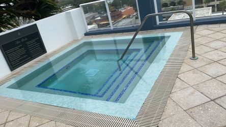 Swimming pool water leak detection