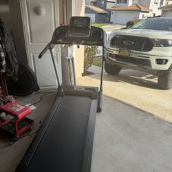 Spirit XT 285 treadmill