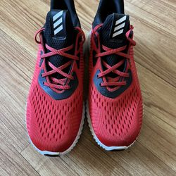 Size 8.5 Adidas Alphabounce Running Shoe - Almost New Condition