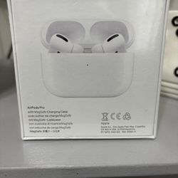 AirPod’s Pro with MagSafe case 1:1