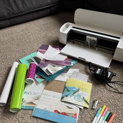 Cricut Maker with large lot Of Accessories And Pens