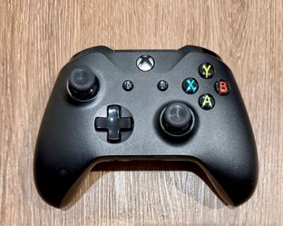 Genuine Microsoft Xbox One Controller - Open Box UNUSED
