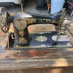 Rare Antique Early 1900 Vintage Singer Wooden Desk Sewing Machine Treadle