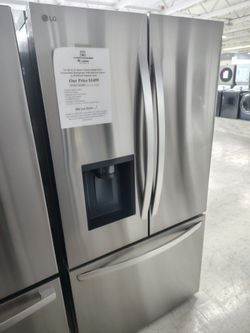 $749 (THIS WEEK ONLY: 50% OFF FRENCH 3 DOOR REFRIGERATORS) LG 26 Cu ft 36'W