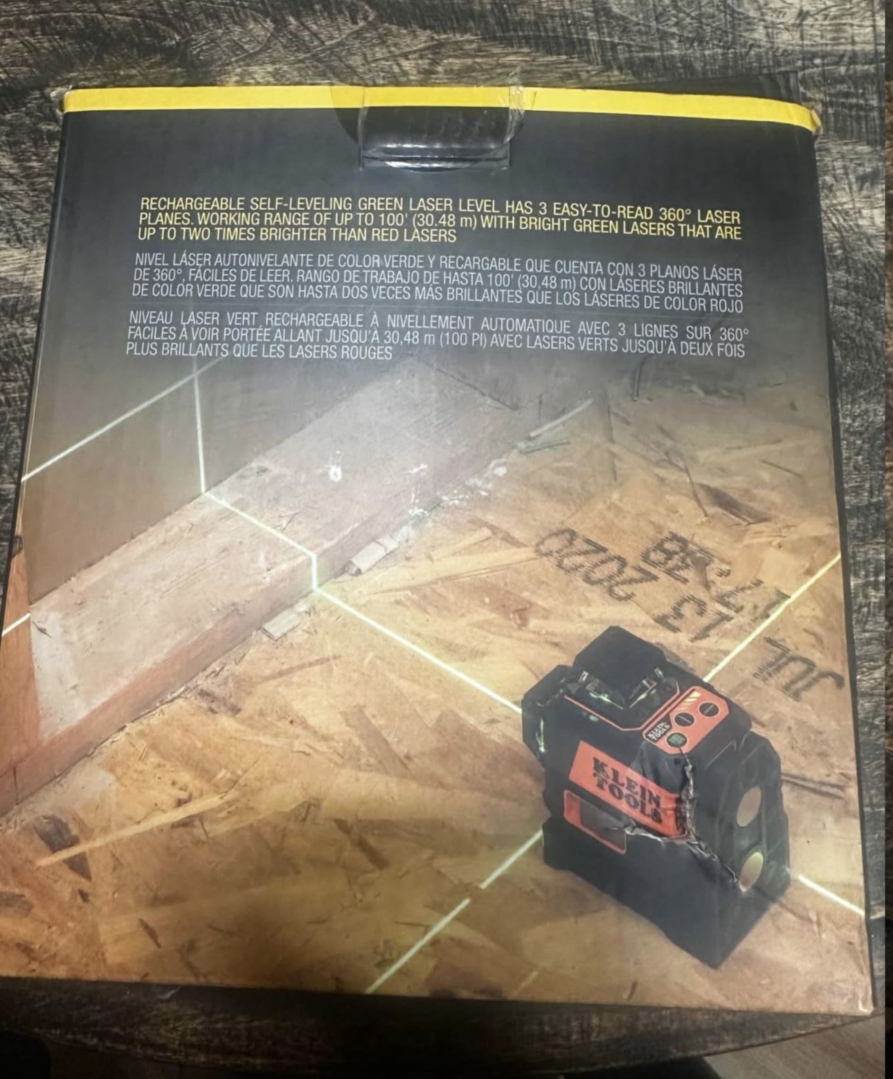 COMPACT GREEN RECHARGEABLE PLANAR LASER LEVEL