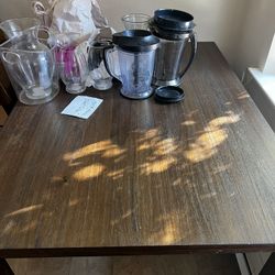 Kitchen Table 2 Chairs 