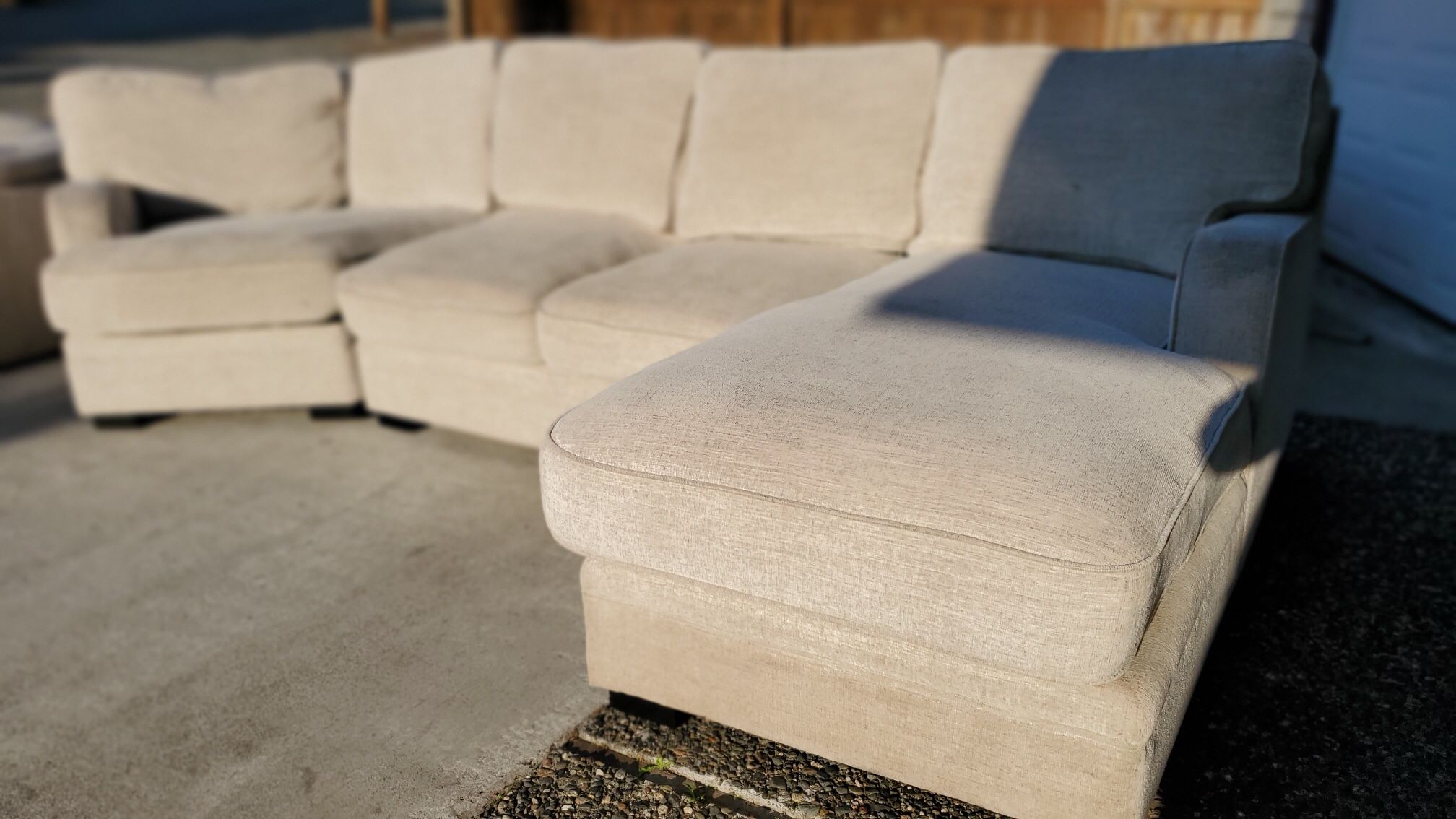 White Wrap Around Sectional Couch “WE DELIVER”