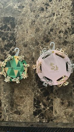 Hair clips (brand new)