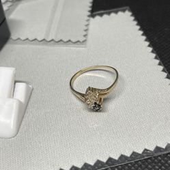 10k Gold Diamond Ring 