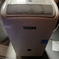 Dehumidifier 