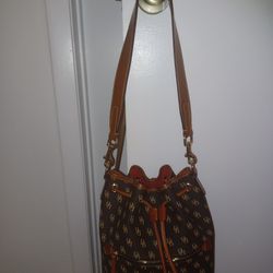 Genuine Italian LEATHER Dooney & Bourke Drawstring With THICK straps