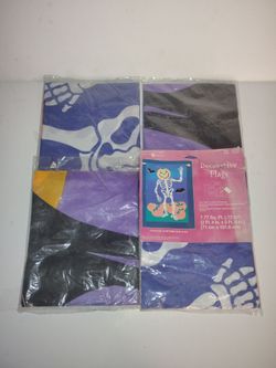 Lot of 4 Brand New Halloween Skeleton Decorative Flag 2.4 x 3.4 Ft